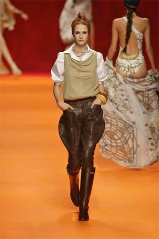 Look 28